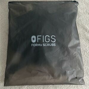 FIGS Black formX scrub pants